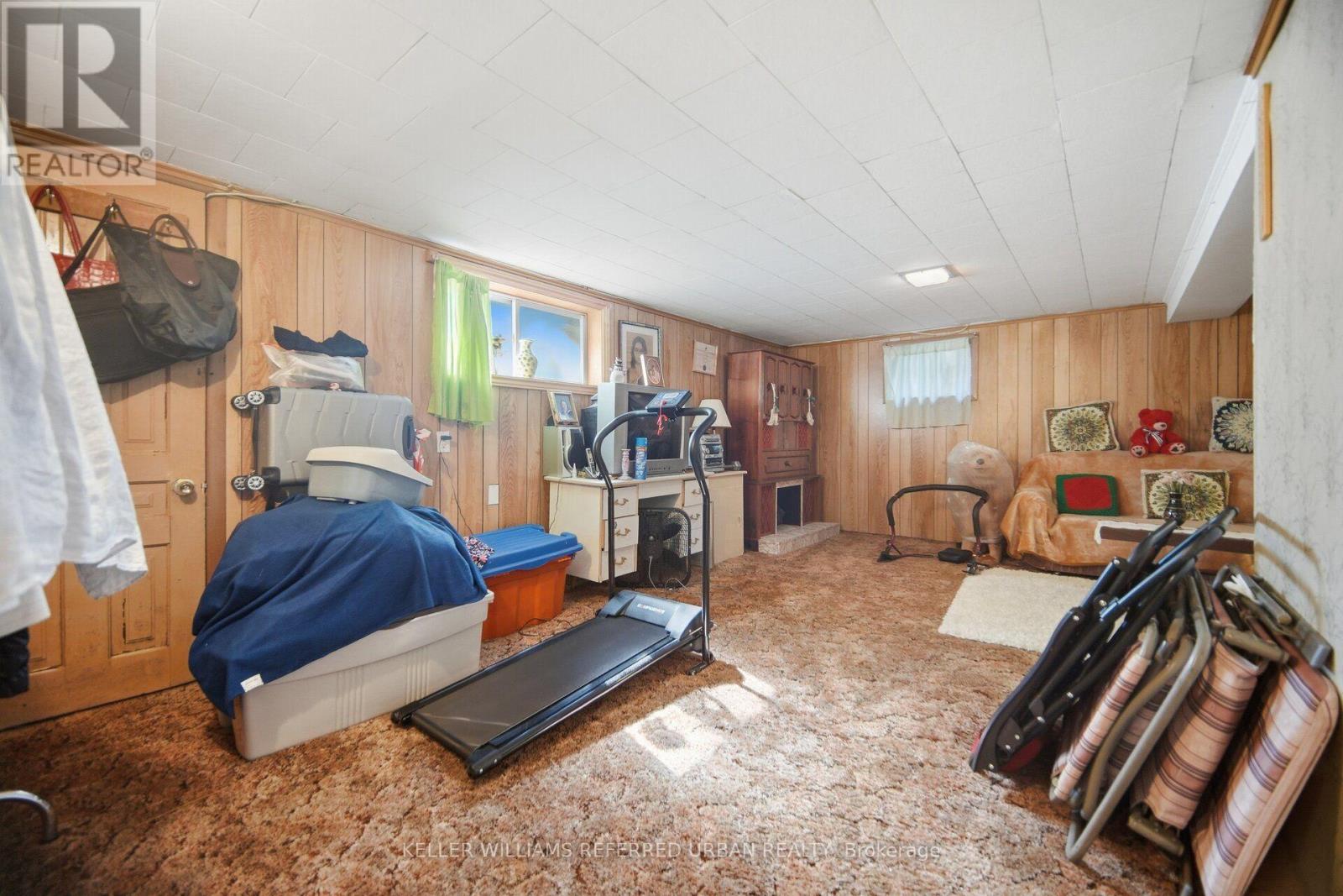 14 Verwood Avenue, Toronto, ON photo 16