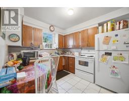Family room - 14 Verwood Avenue, Toronto, ON M3H2K8 Photo 6