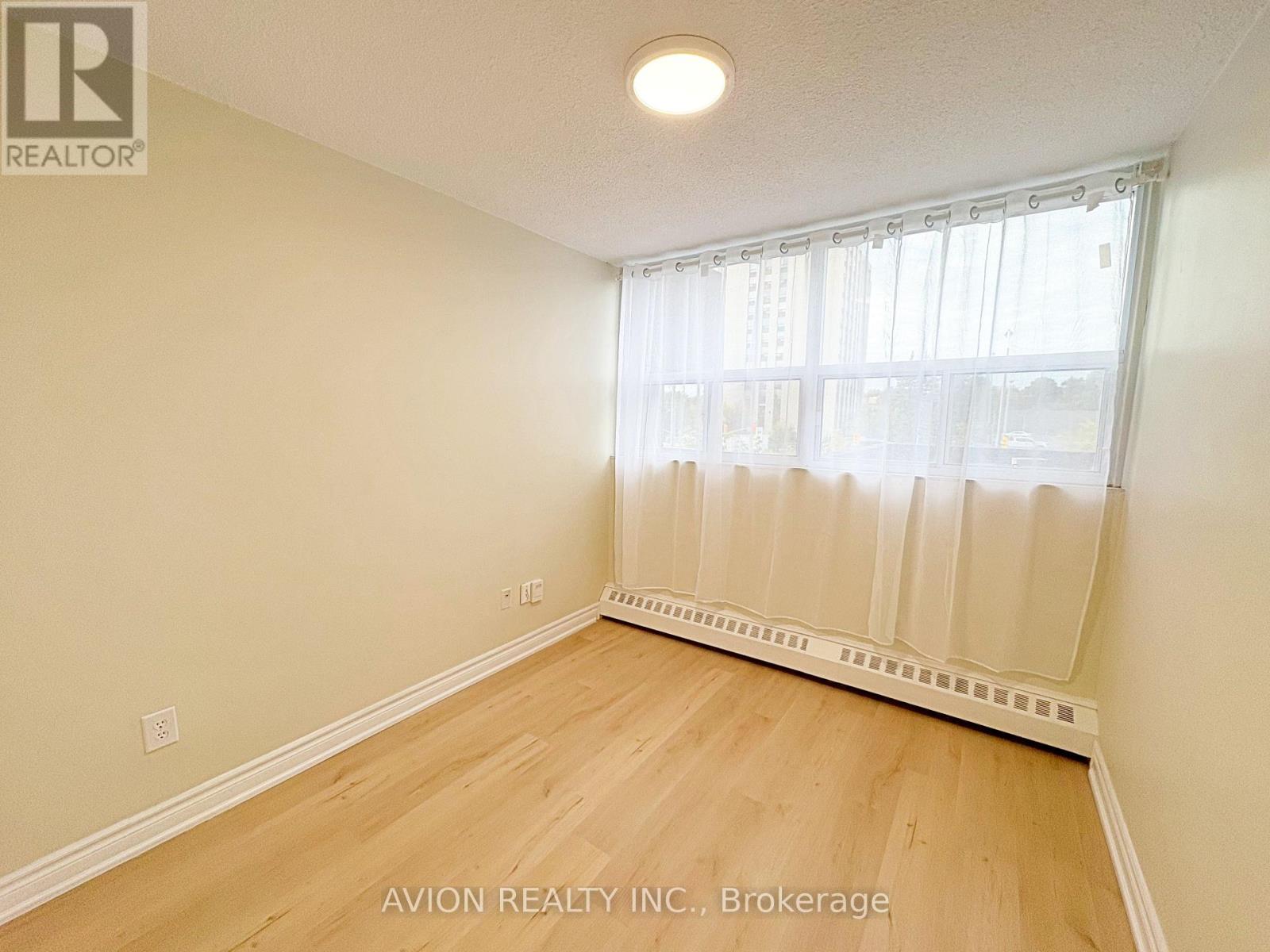 4091 Sheppard Avenue — photo 22