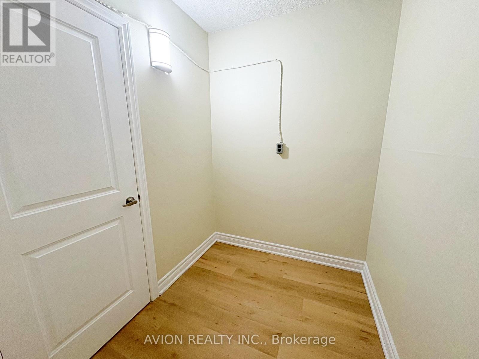 4091 Sheppard Avenue — photo 26