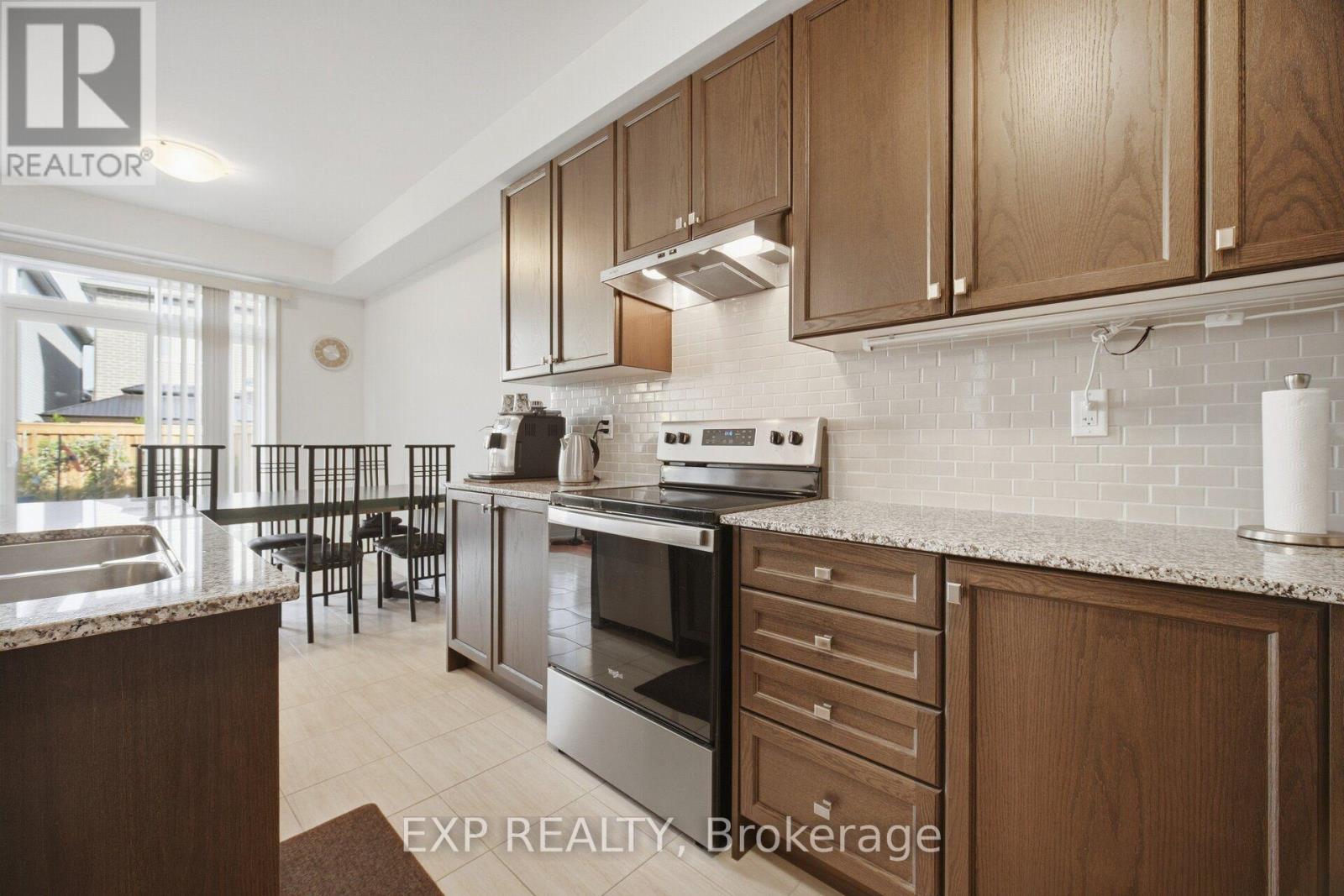 130 Ogston Crescent, Whitby, ON photo 16