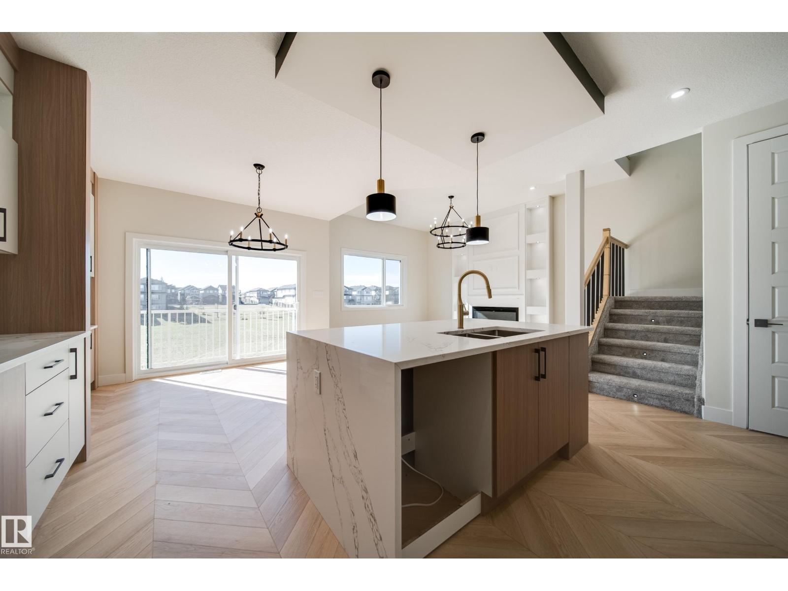 8523 183 AV NW - 10