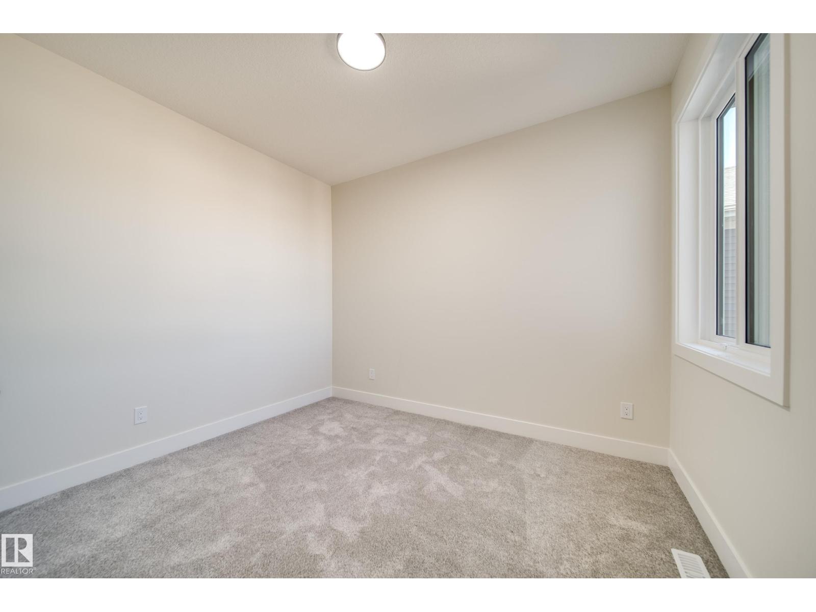 8523 183 AV NW - 29