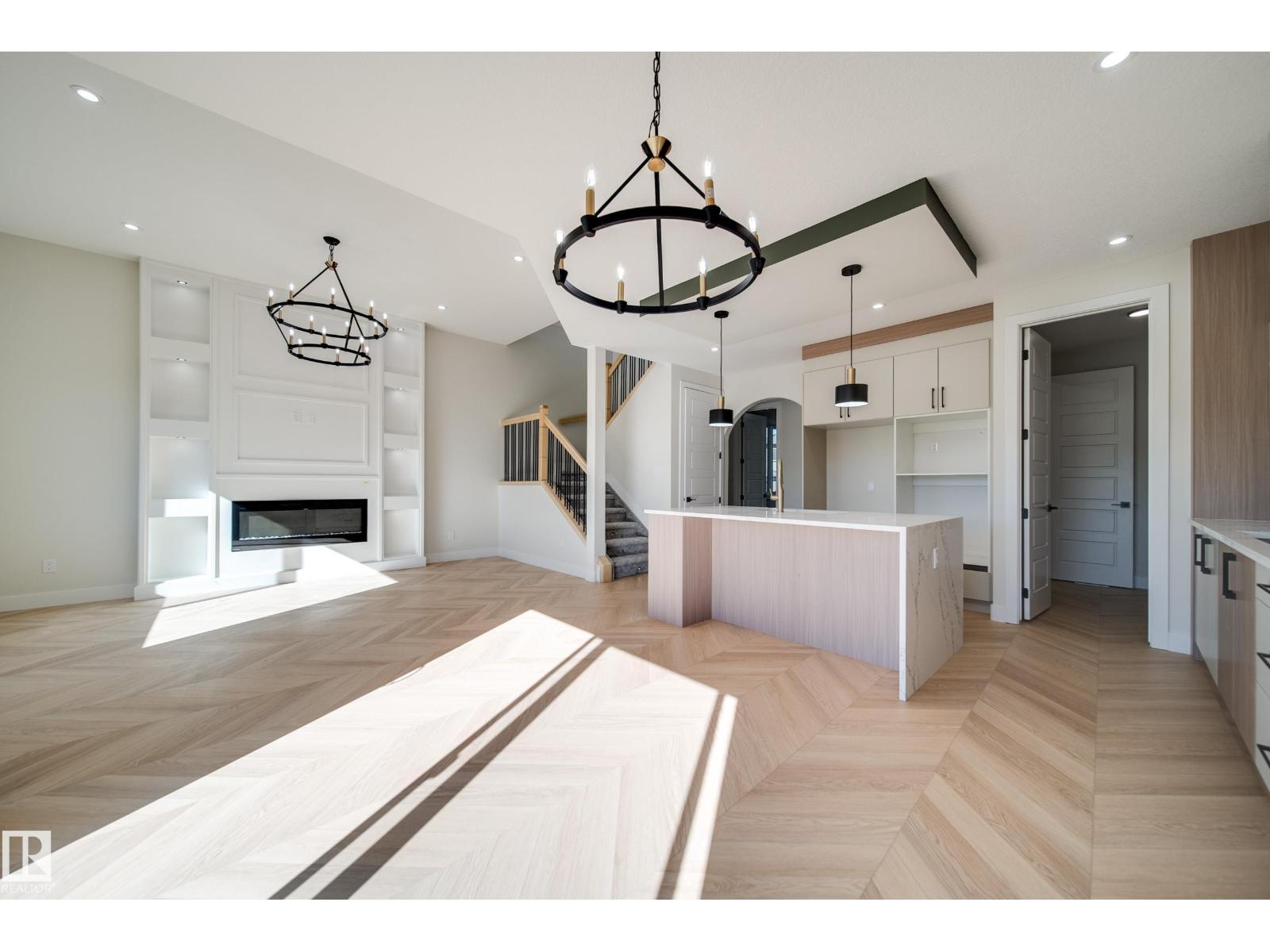 8523 183 AV NW - 15