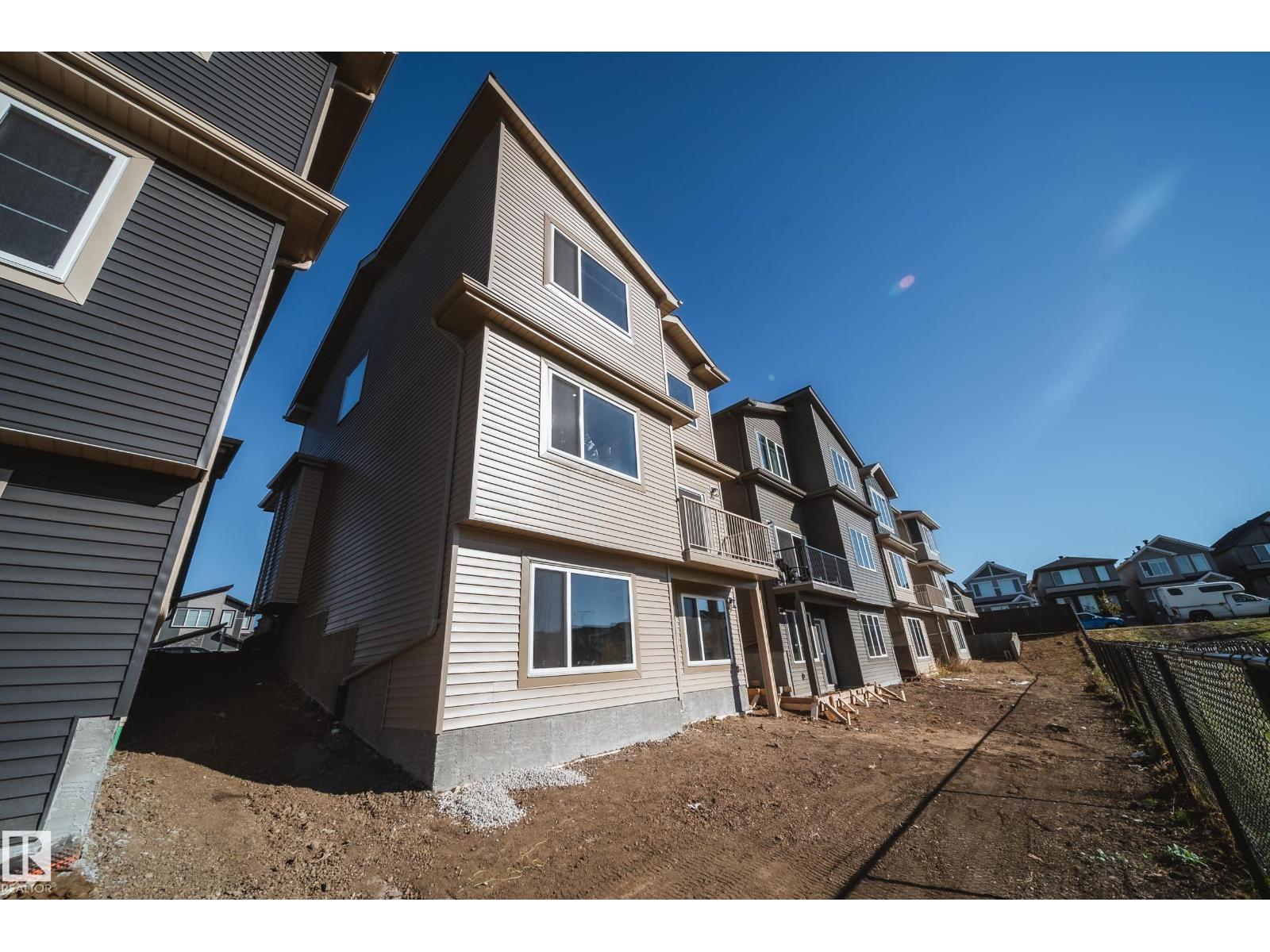 8523 183 AV NW - 37