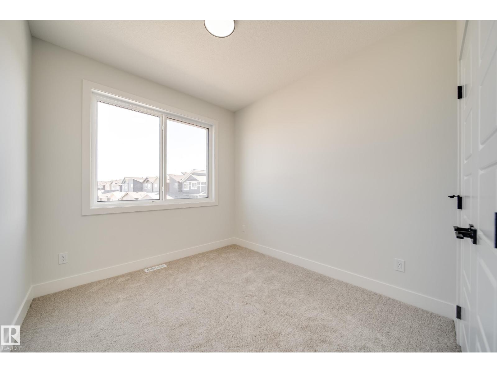 51 Norwyk Way - 36