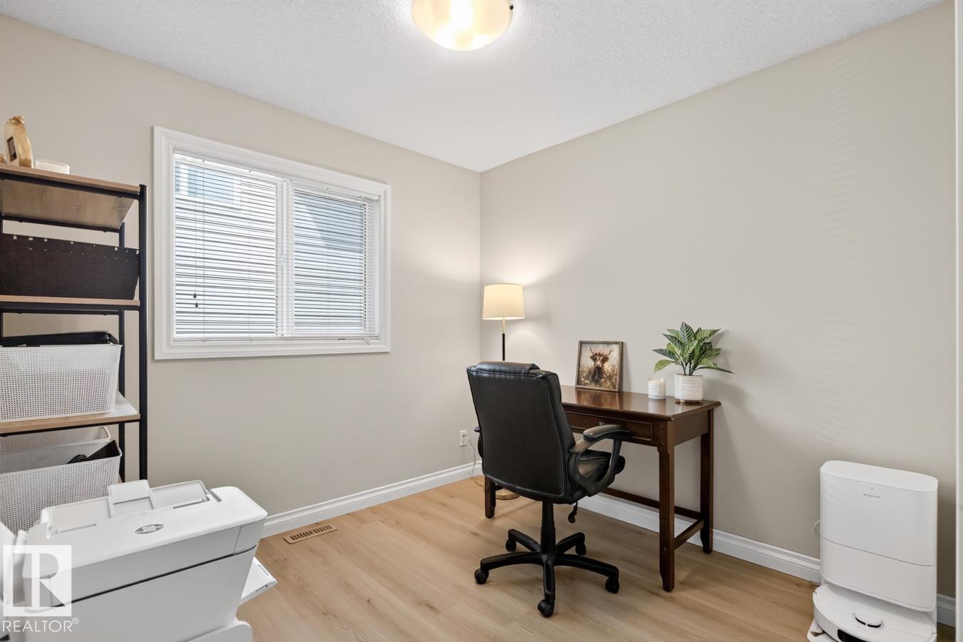 138 WELLINGTON PL - 18