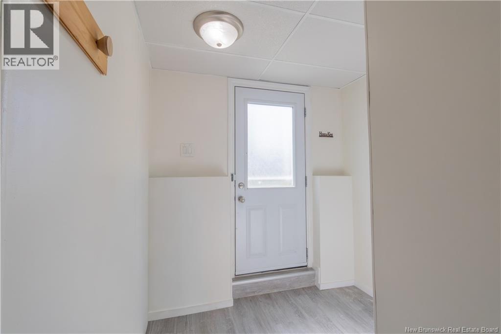 10 Birch Lane - 37