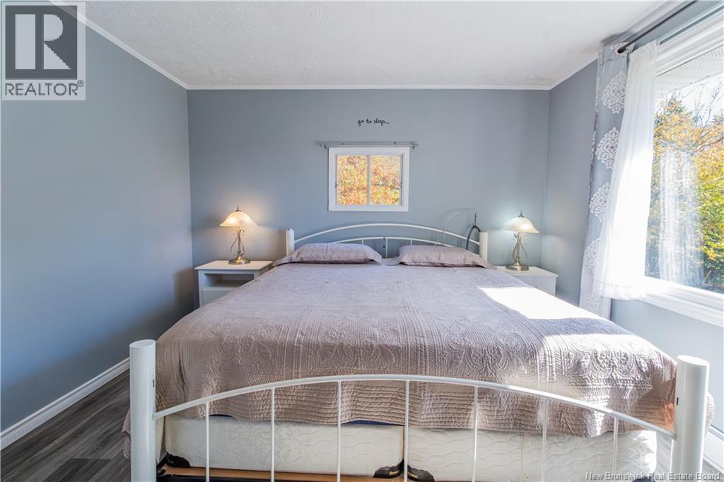 10 Birch Lane - 34