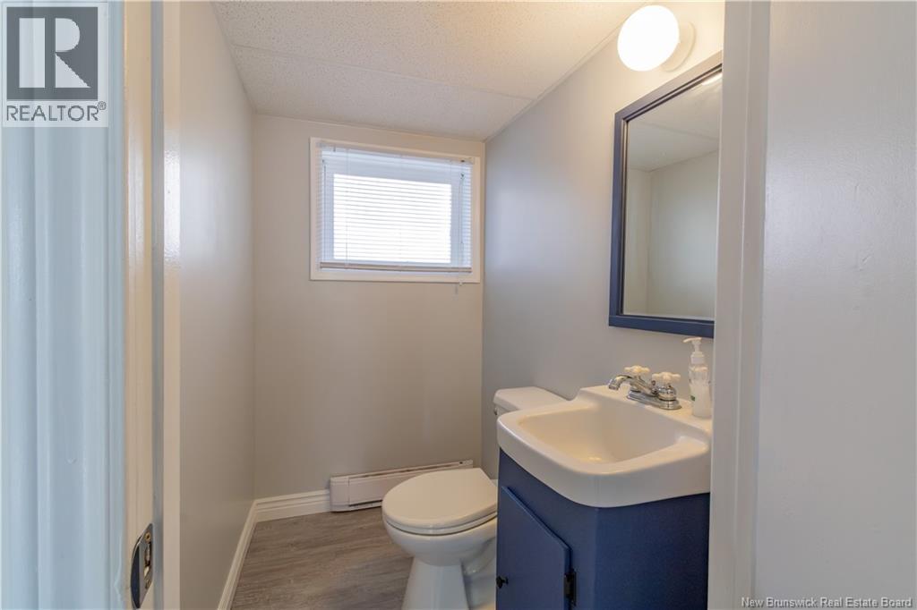 10 Birch Lane - 38