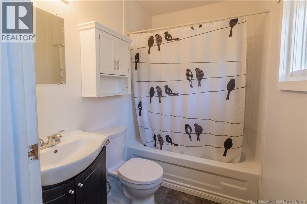 10 Birch Lane - 33