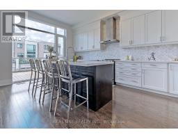 107 Carrville Woods Circle, Vaughan, ON L6A4Z6 Photo 18