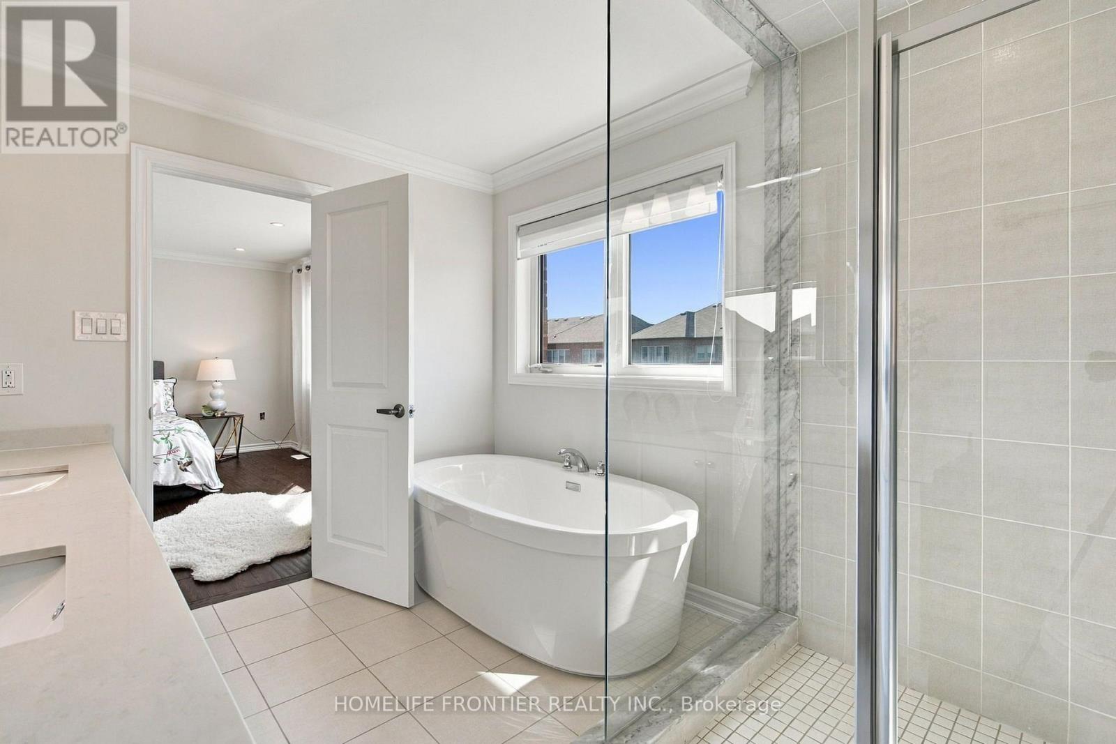 1526 FARROW CRESCENT - 26
