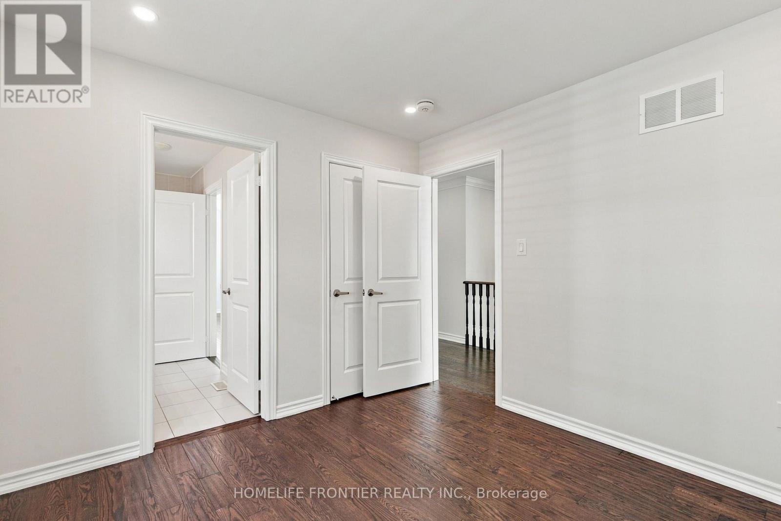 1526 FARROW CRESCENT - 30