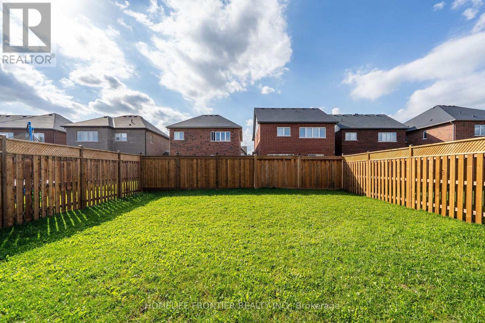 1526 Farrow Crescent, Innisfil, ON photo 39