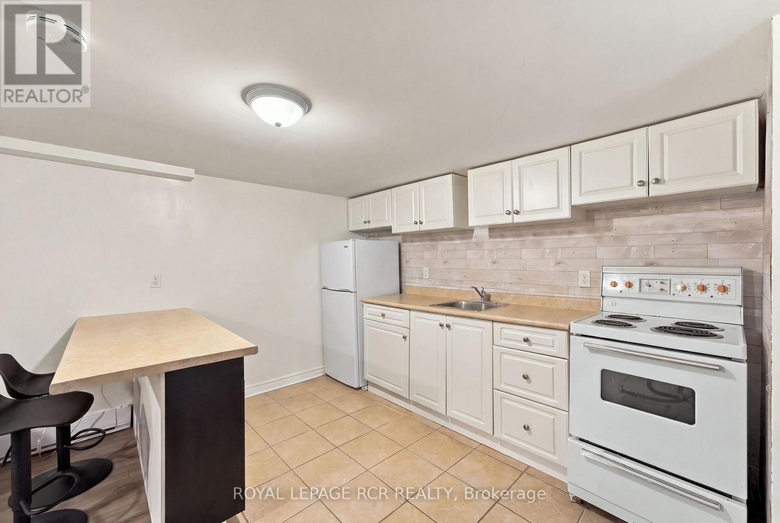 35 METCALFE STREET - 41