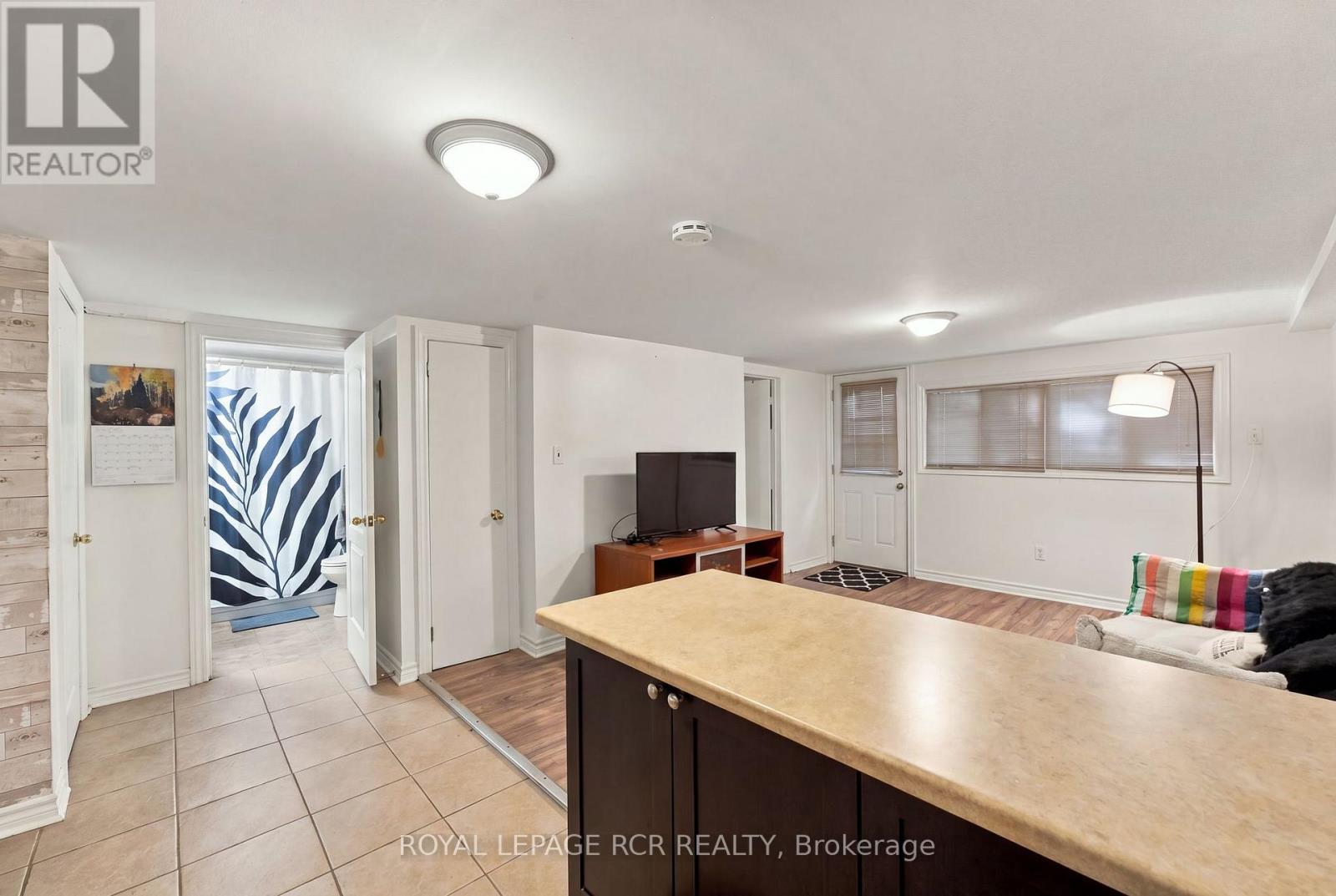 35 METCALFE STREET - 43