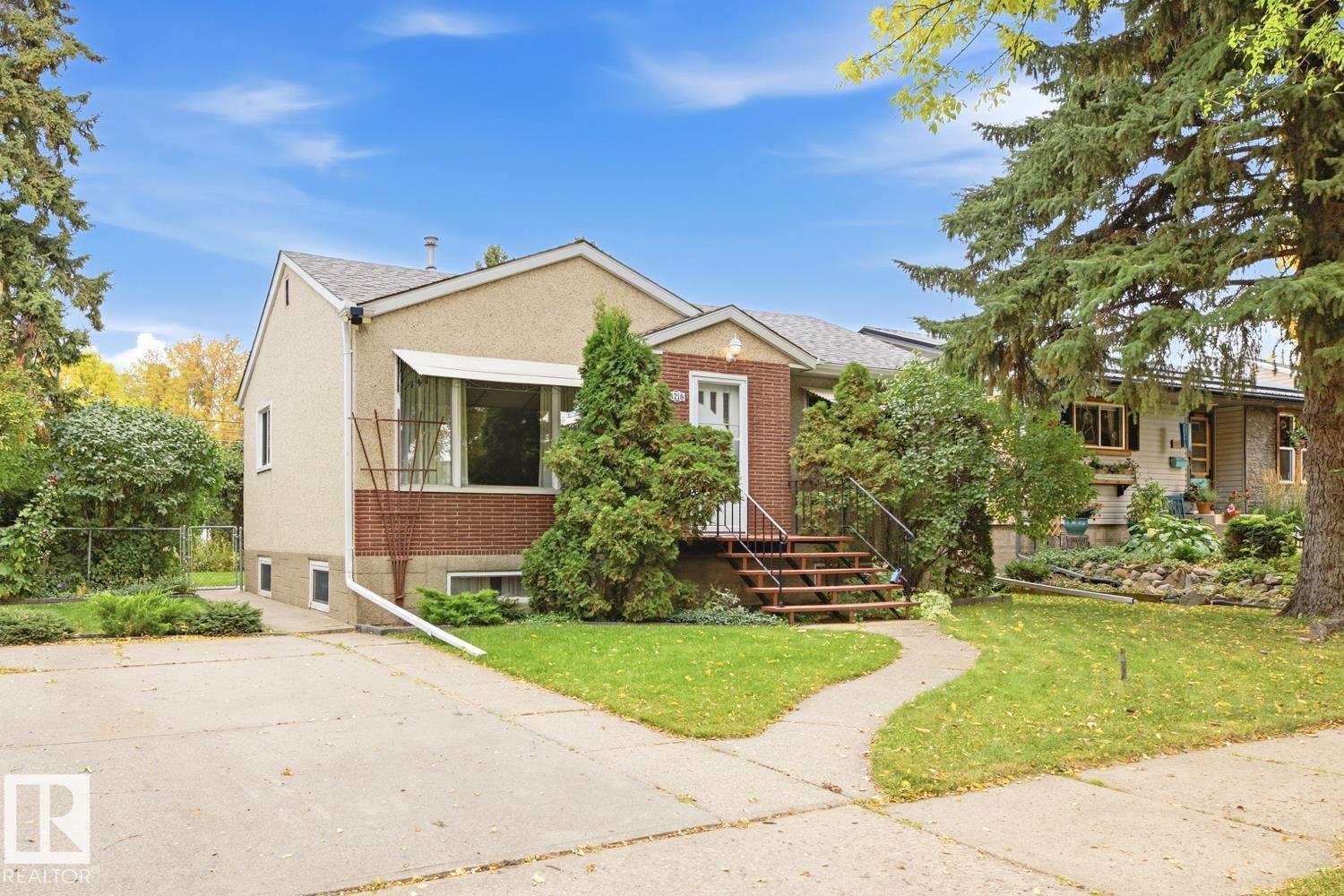 4218 111 AV NW - 2