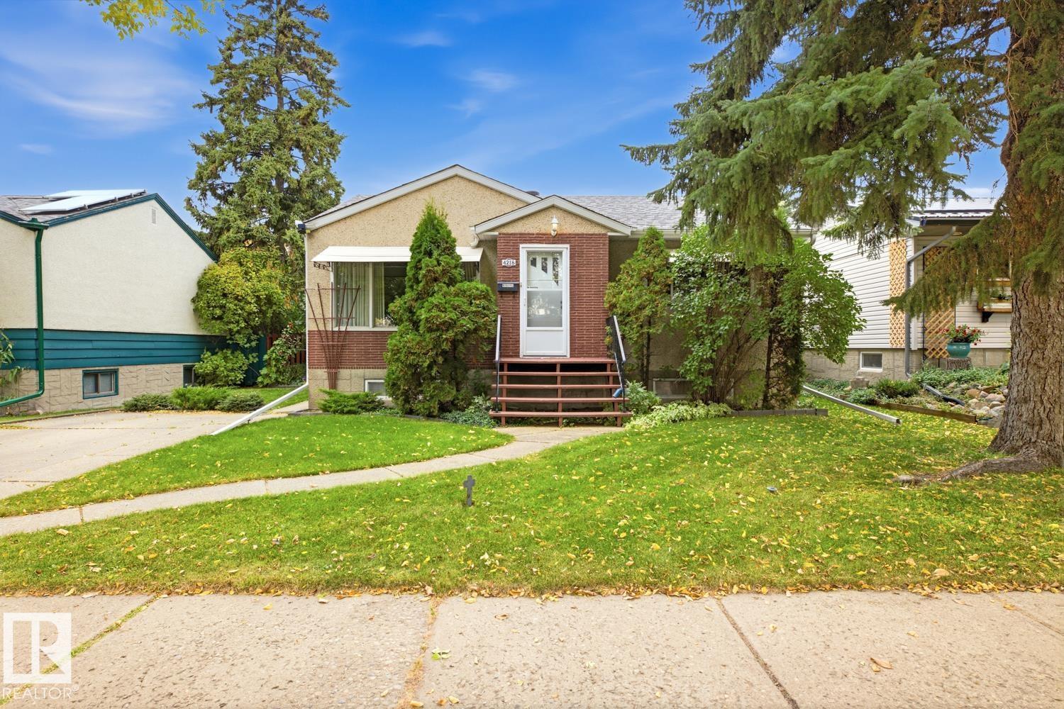 4218 111 AV NW - 3