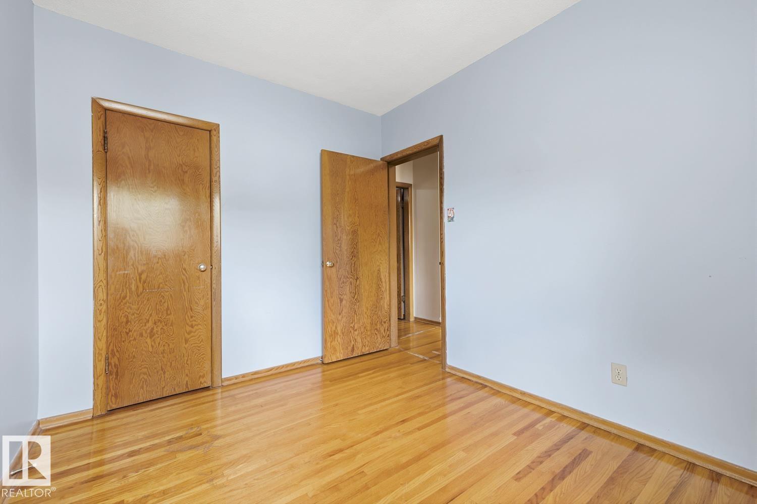 4218 111 AV NW - 16