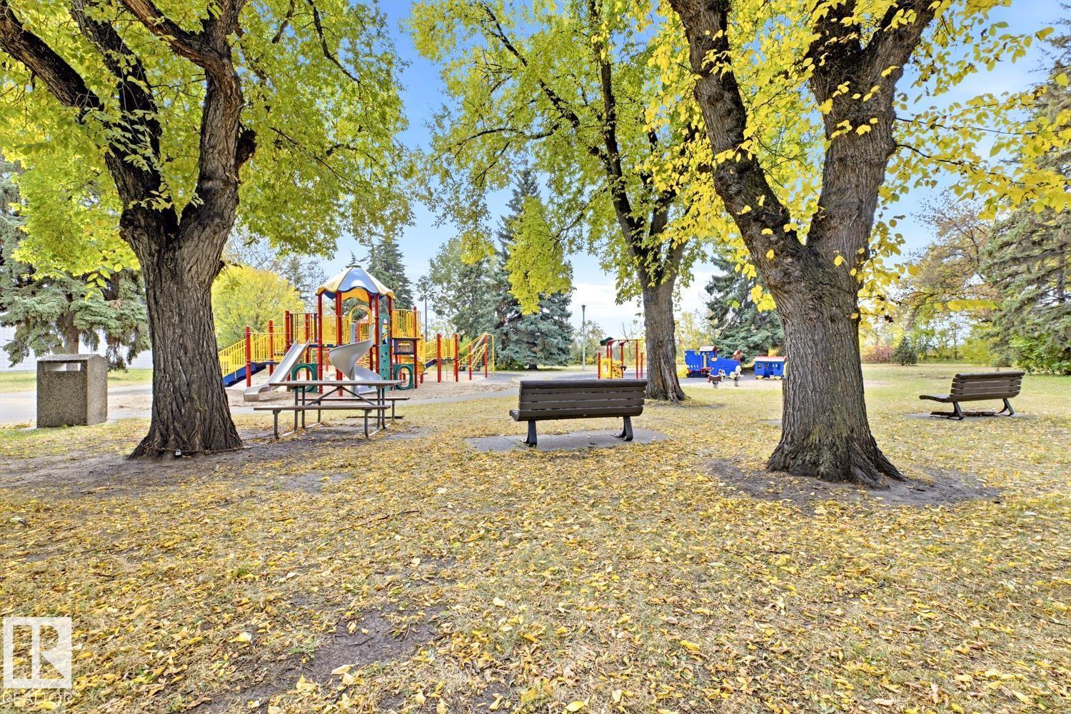 4218 111 AV NW - 29