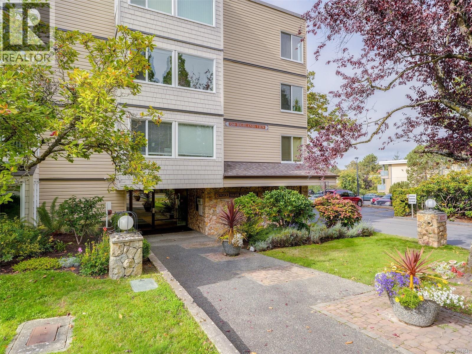 203 3260 Quadra St, Saanich - Image 1