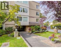 203 3260 Quadra St, Saanich, BC V8X1G2 Photo 25