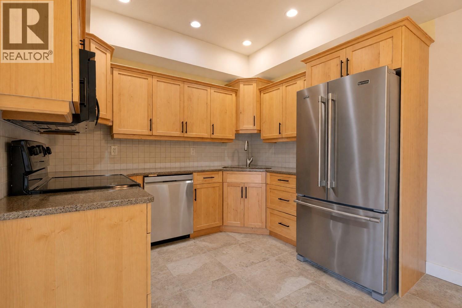 873 FORESTBROOK Drive Unit# 404, Penticton