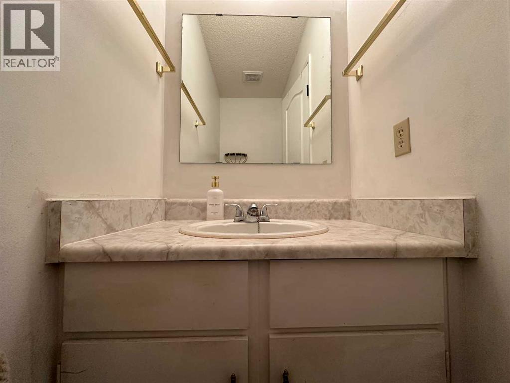 5116 38 Street - Image 13