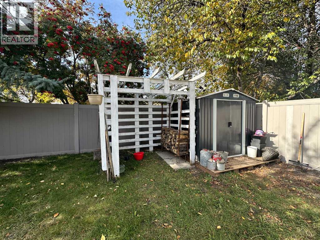 5116 38 Street - 19