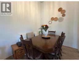 Family room - 5116 38 Street, Ponoka, AB T4J1C6 Photo 8