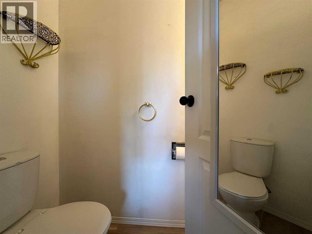 5116 38 Street - 12