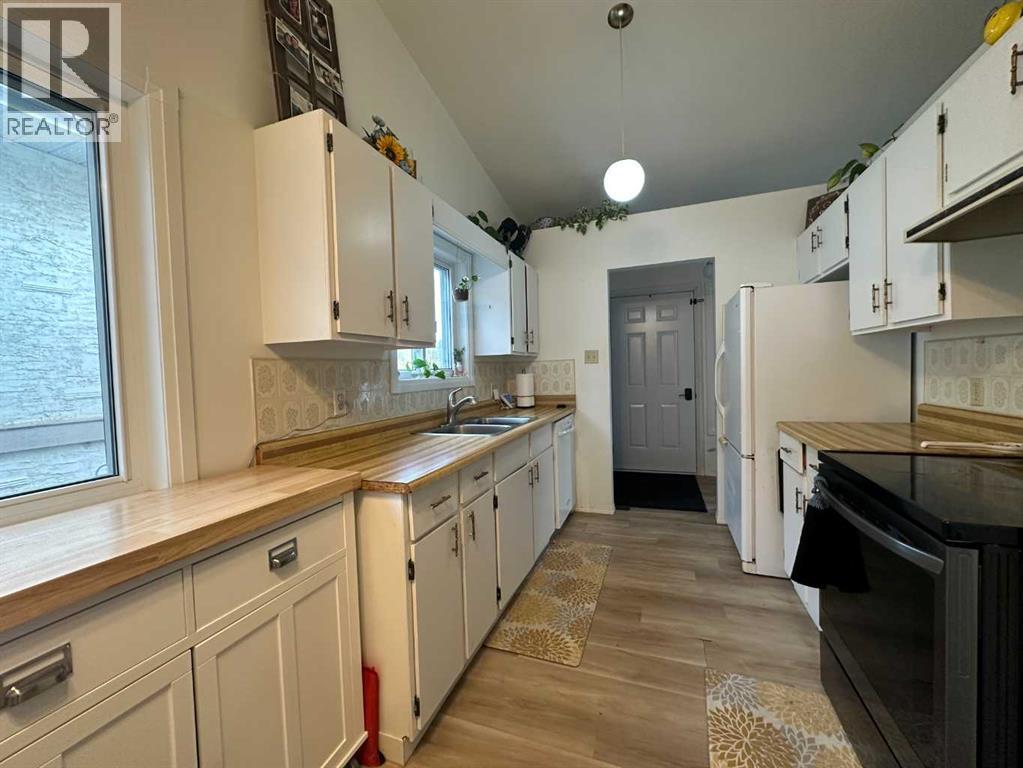 5116 38 Street - 4
