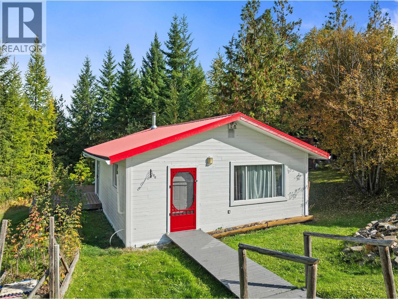 6271 Eagle Bay Road, Eagle Bay - Image 1