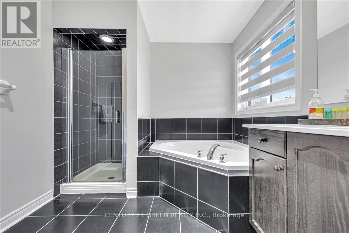 7 Accent Circle, Brampton, ON photo 29