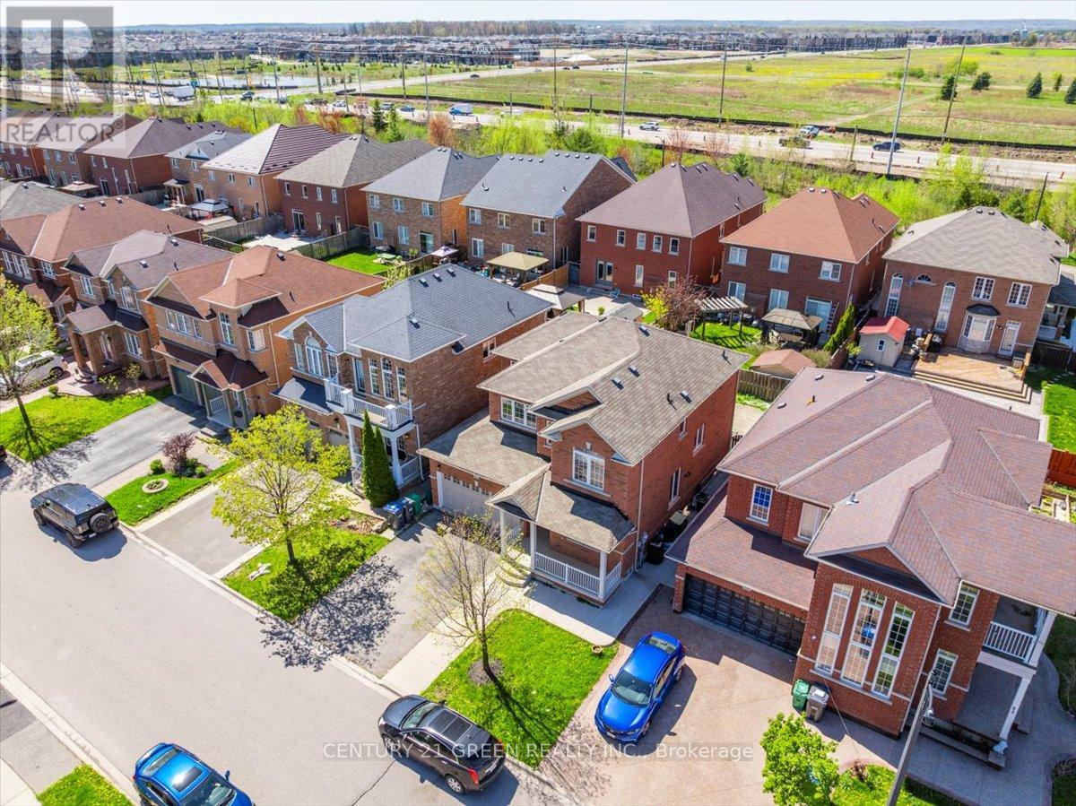 7 Accent Circle, Brampton, ON photo 44