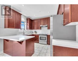 7 Accent Circle, Brampton, ON L7A0L2 Photo 13