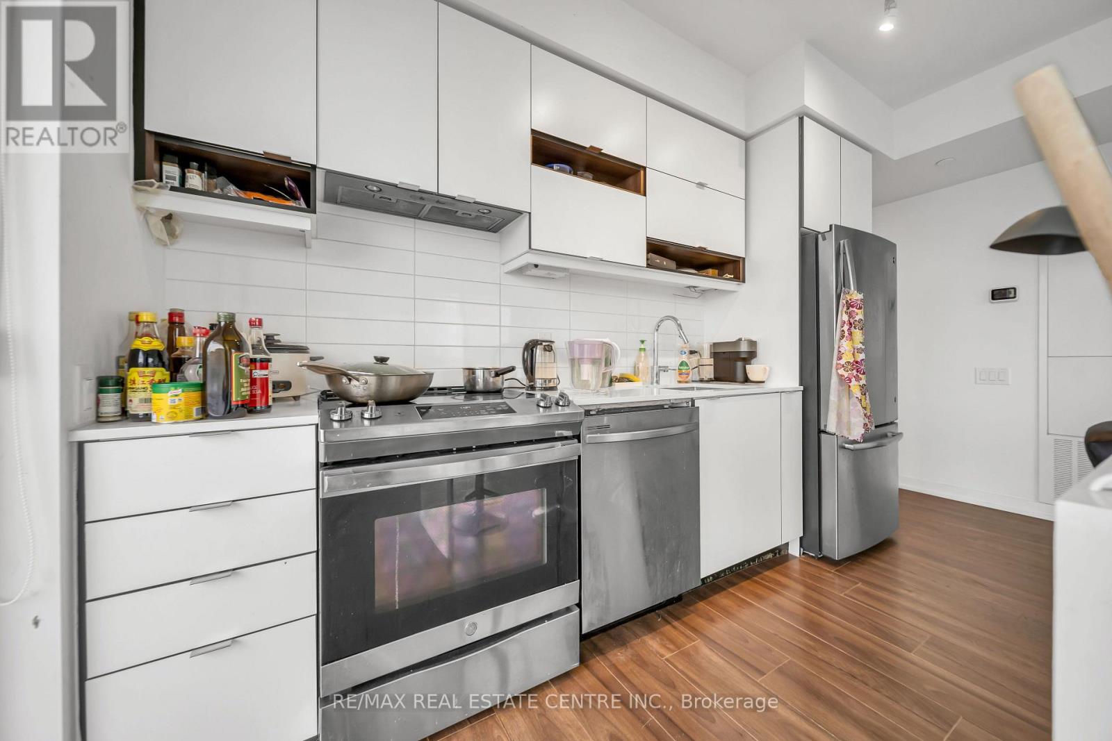 3803- 4065 Confederation Parkway North, Mississauga, ON photo 15