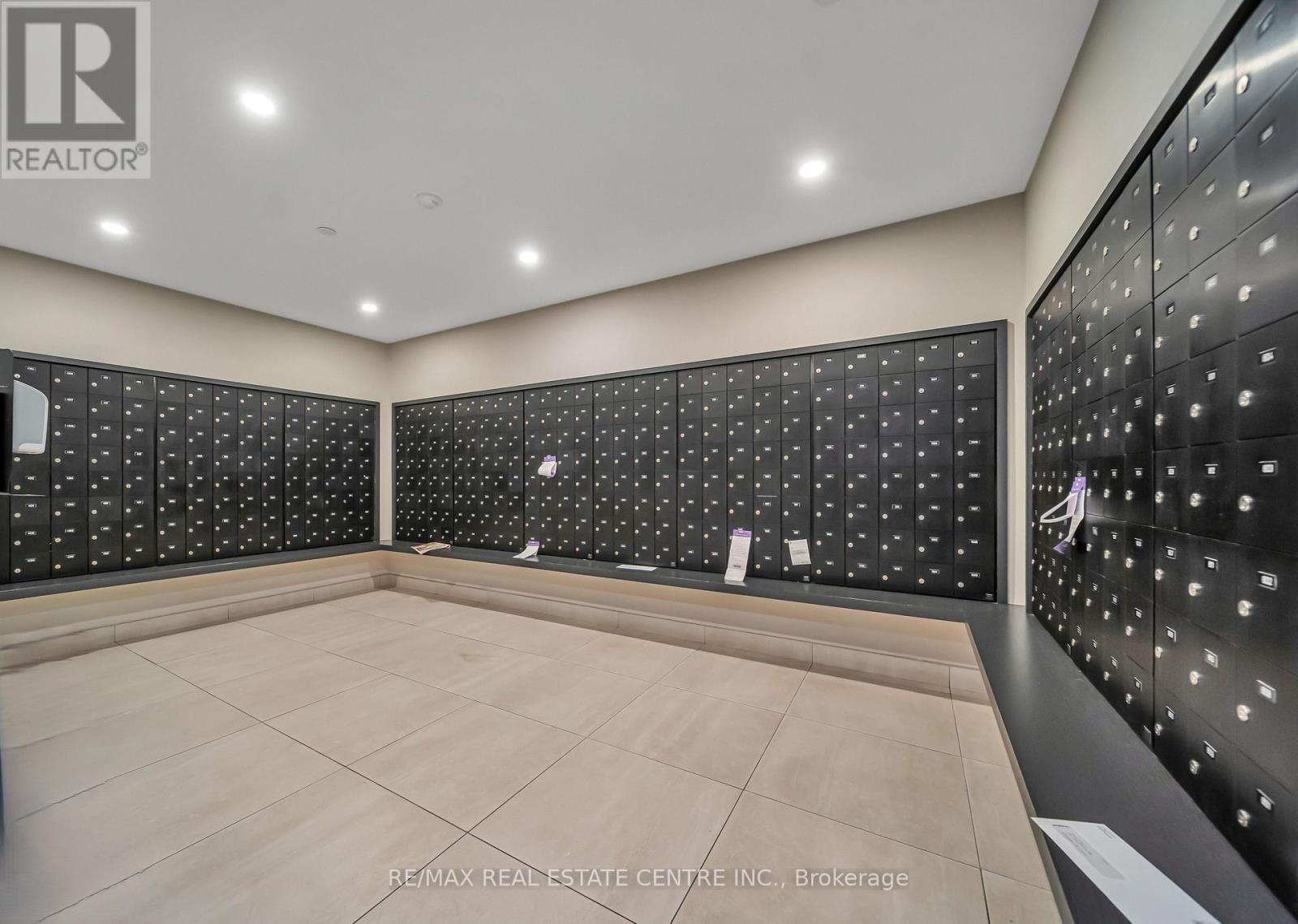 3803- 4065 Confederation Parkway North, Mississauga, ON photo 6