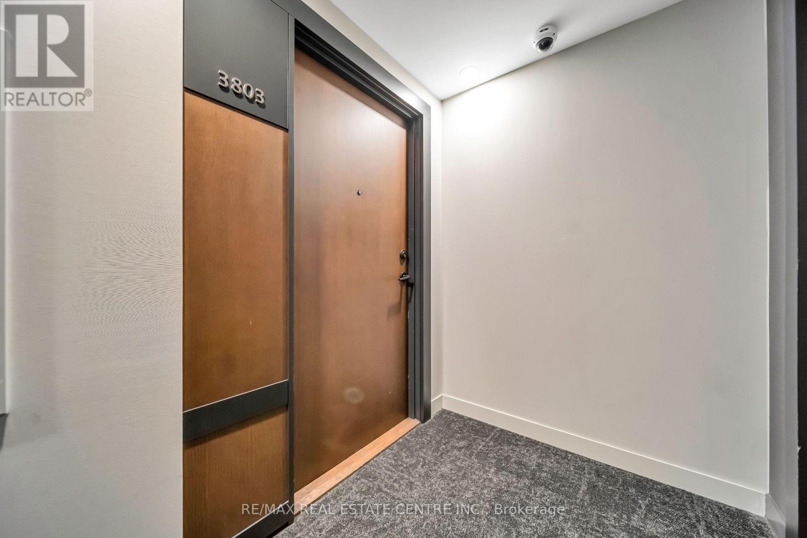 3803- 4065 Confederation Parkway North, Mississauga, ON photo 9