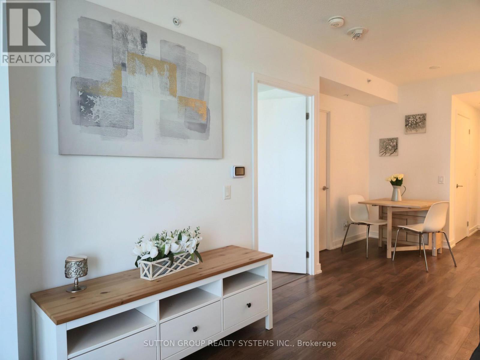30 Samuel Wood Way — photo 13