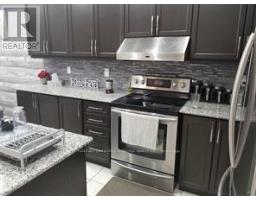 Kitchen - 20 Washburn Road, Brampton, ON L6P3V7 Photo 8