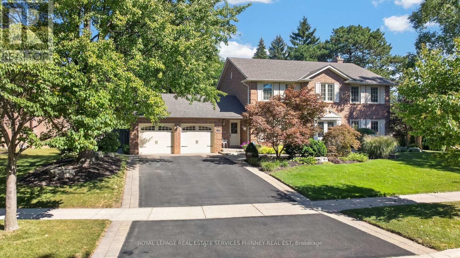 3453 Sawmill Valley Drive, Mississauga, ON photo 1