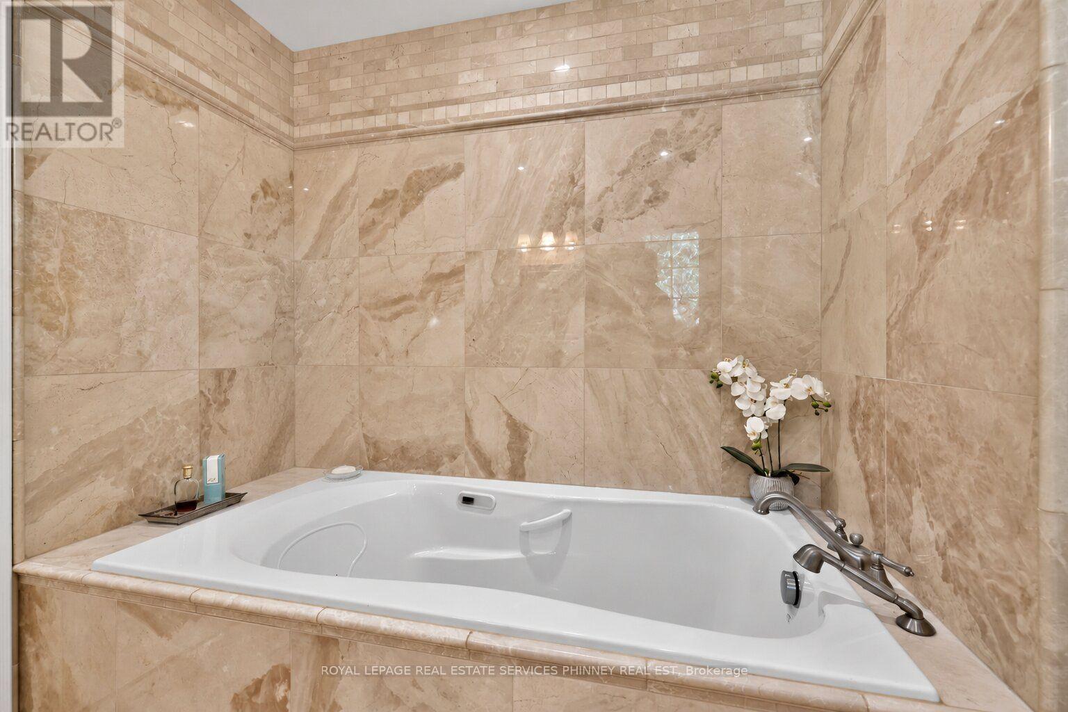 3453 Sawmill Valley Drive, Mississauga, ON photo 26