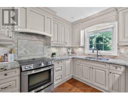 3453 Sawmill Valley Drive, Mississauga, ON L5L3A3 Photo 12