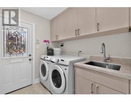 3453 Sawmill Valley Drive, Mississauga, ON L5L3A3 Photo 19