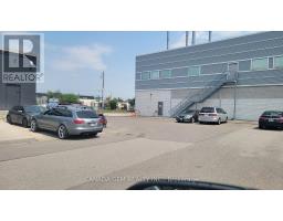 73 Alness Street, Toronto, ON M3J2H2 Photo 17