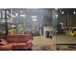 73 Alness Street, Toronto, ON M3J2H2 Photo 6