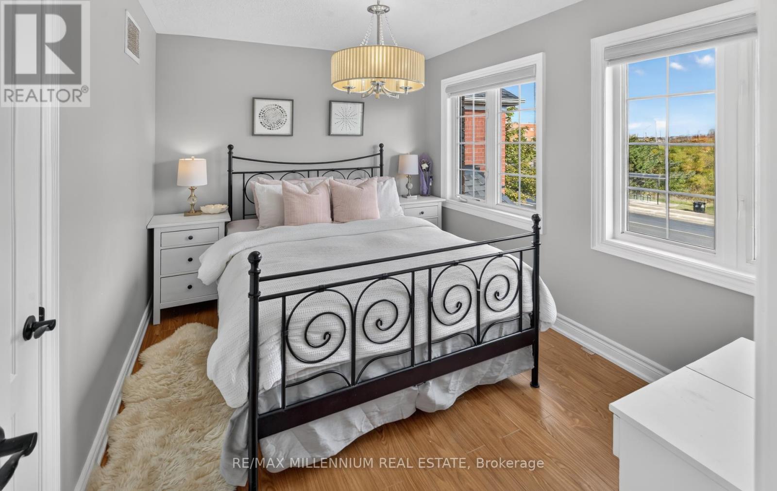 262 BRISDALE DRIVE W - 21