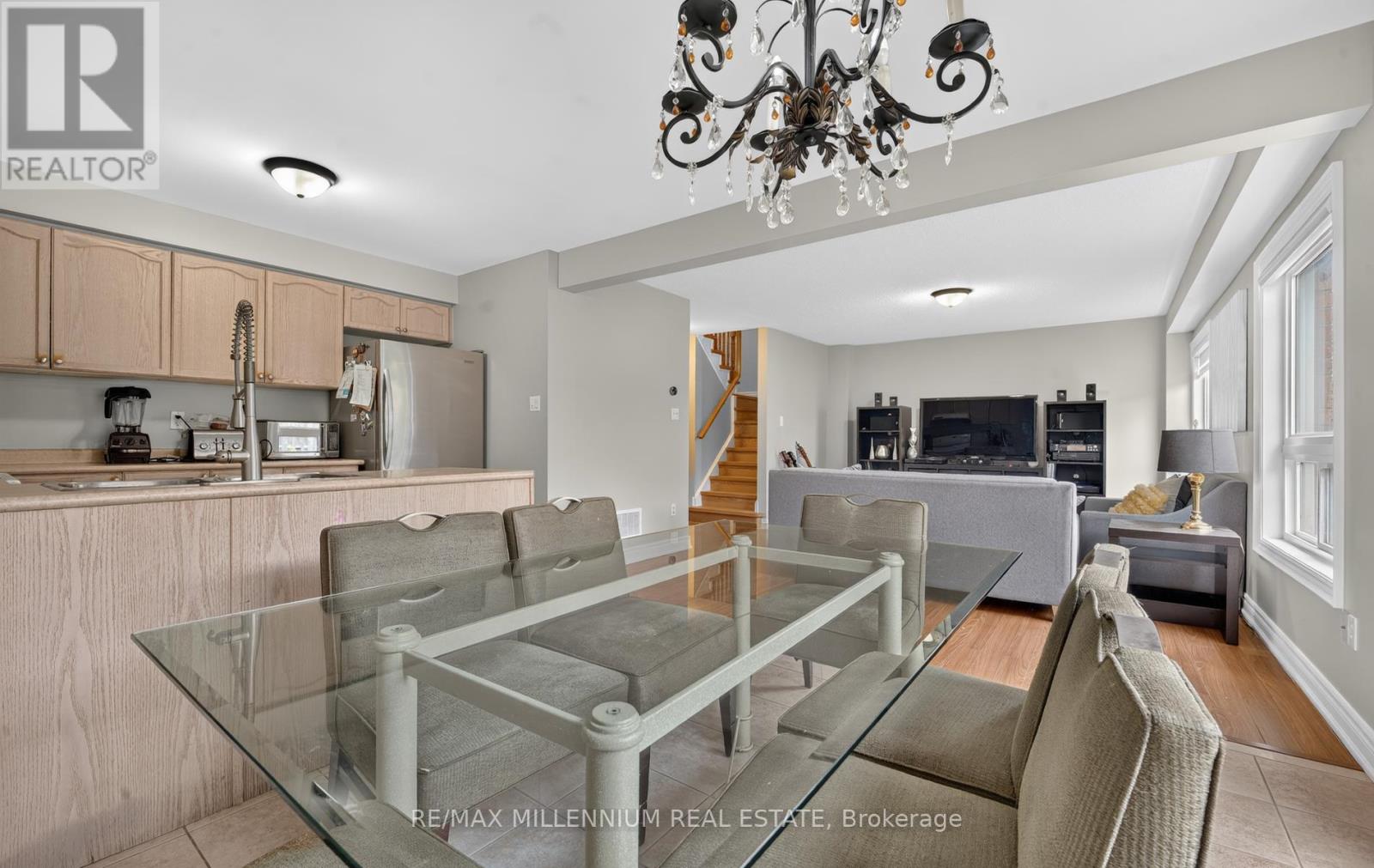 262 BRISDALE DRIVE W - 5